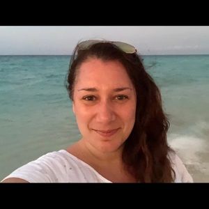 Meet your Posher, Vanessa